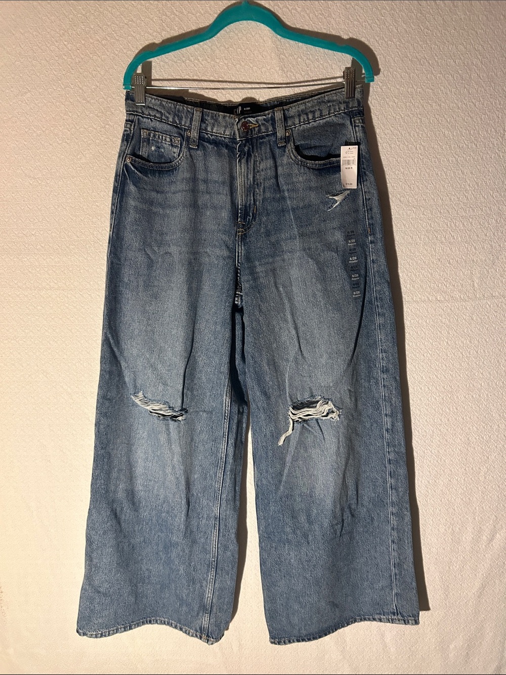 GAP Light Blue Relaxed Wide-Leg Distressed Jeans Size 6 28 waist